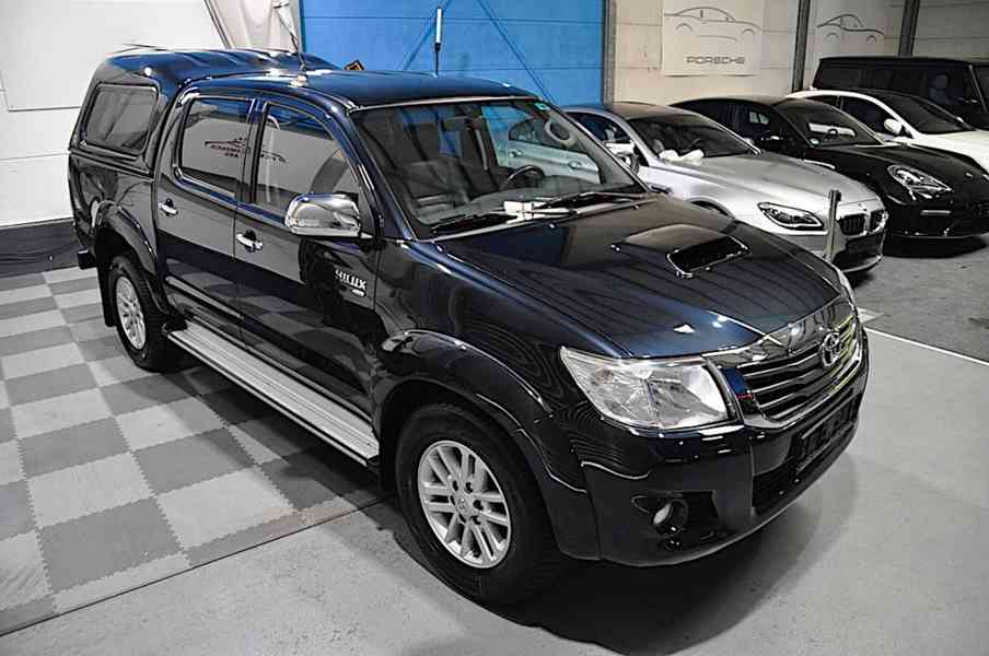 Toyota Hilux 4X4 3,0 D EXECUTIVE AUT. 126kw - foto 17