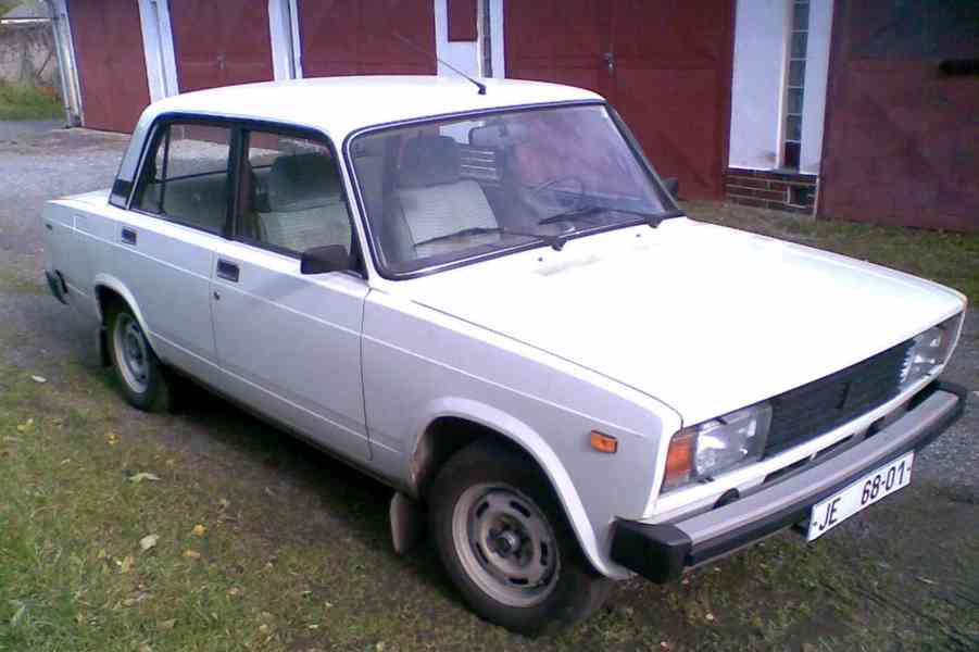 Prodám osobní automobil Lada 2105 - foto 1