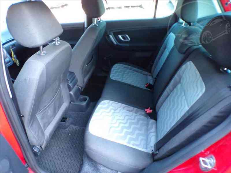 Škoda Fabia 1,2 HTP - foto 7
