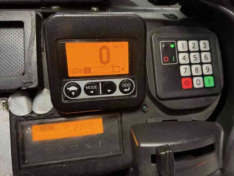 Vysokozdvižný vozík Toyota, 02-8FGF20 s pozicionerem - foto 7