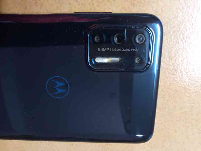 Prodàm mobil.telefon Motorola Moto G9+ za 2400 Kč - foto 3