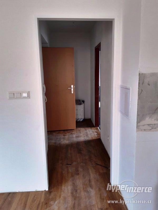 Pronajmu byt 2+KK, Skřivany u Nového Bydžova, novostavba - foto 11