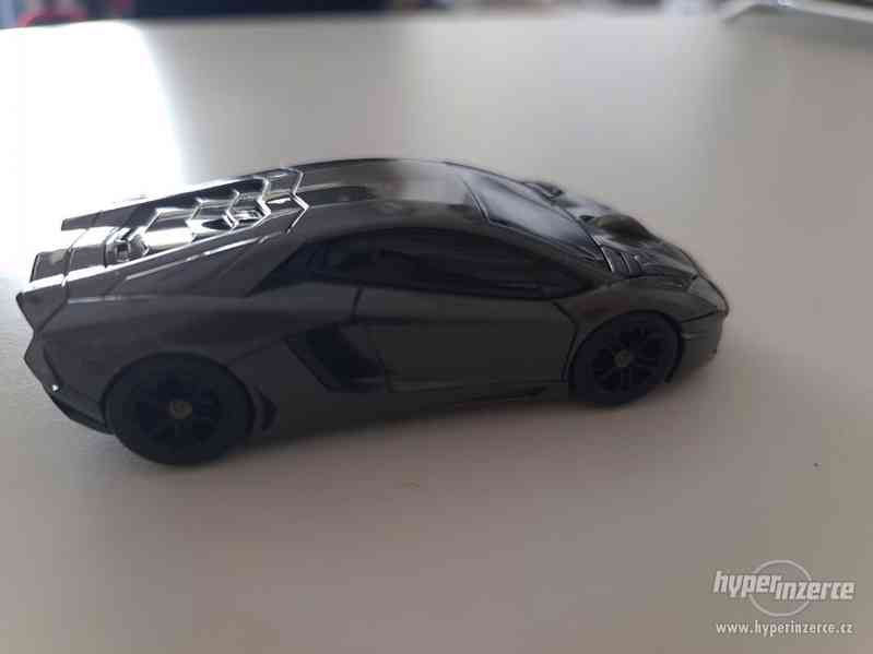 Bezdrátová myš Lamborghini Aventador Limitovaná edice - foto 7