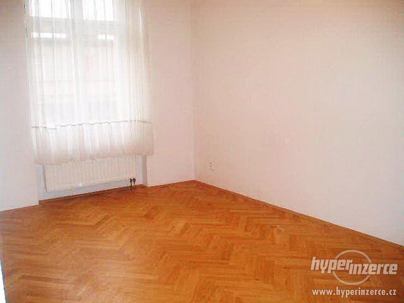 Pěkný byt 2+kk, OV, 40 m2, Praha 2, ul. Na Královce - foto 2