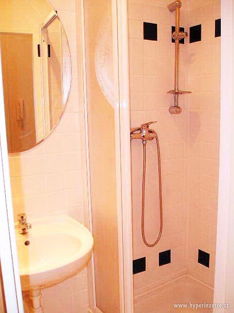 Pěkný byt 2+kk, OV, 40 m2, Praha 2, ul. Na Královce - foto 4