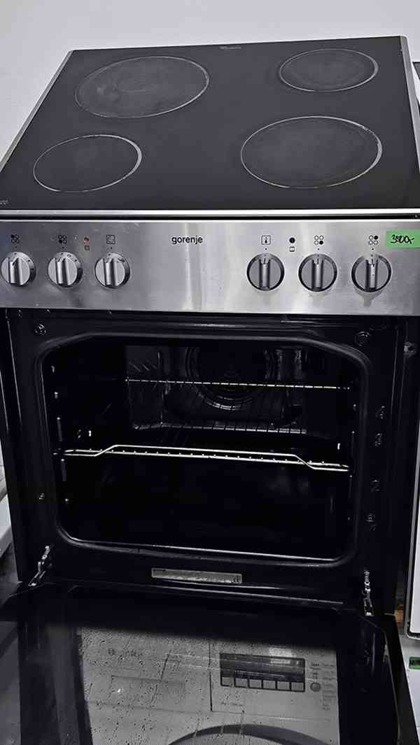 Horkovzdušná trouba se sklokeramickou deskou - set GORENJE - foto 2