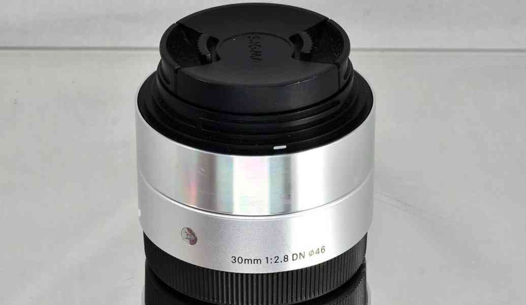 pro Sony E - SIGMA 30mm f/2,8 DN Art *APS-C *UV* - foto 4