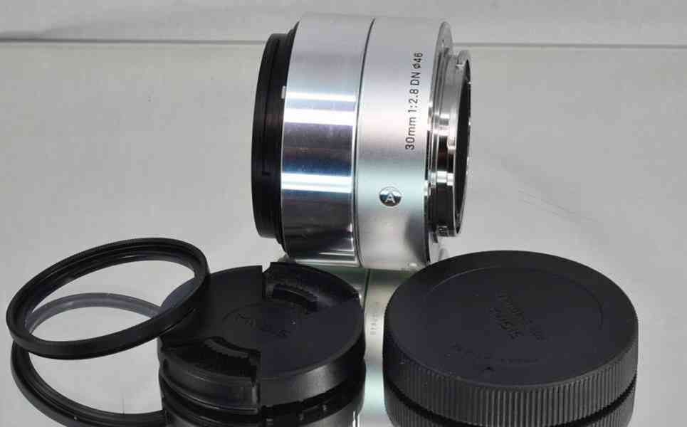 pro Sony E - SIGMA 30mm f/2,8 DN Art *APS-C *UV* - foto 3