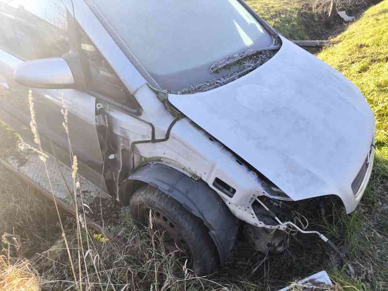 Opel Zafira 2.0 DTI komplet na díly. Rok. výr. 2002. - foto 2