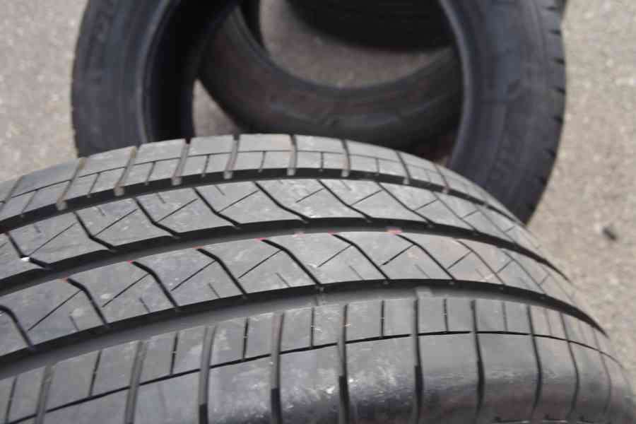 4ks NOVÉ letní zátěžové pneu 215/60R17C Bridgestone Duravis  - foto 9