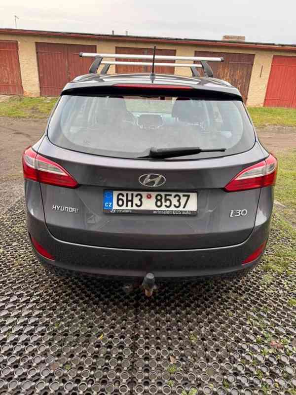 Hyundai i30 1,6   MPi 88 kW 2016 druhý majitel - foto 8