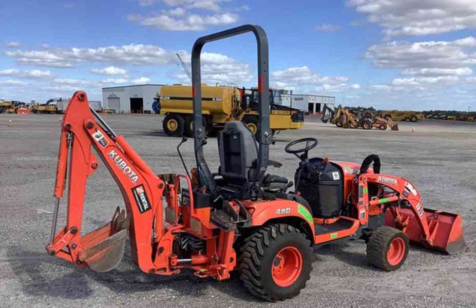 2017 Kubota BX23S 4WD - foto 2