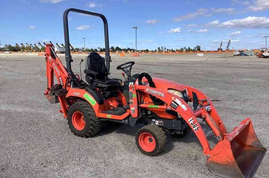 2017 Kubota BX23S 4WD - foto 1