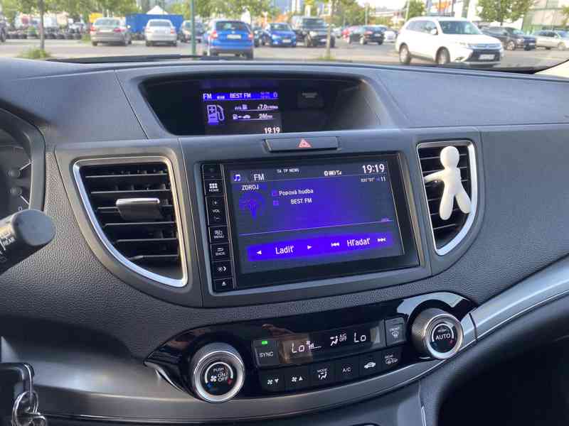 Predám: Honda CR-V 1.6 i-DTEC Lifestyle 4WD A/T - foto 10