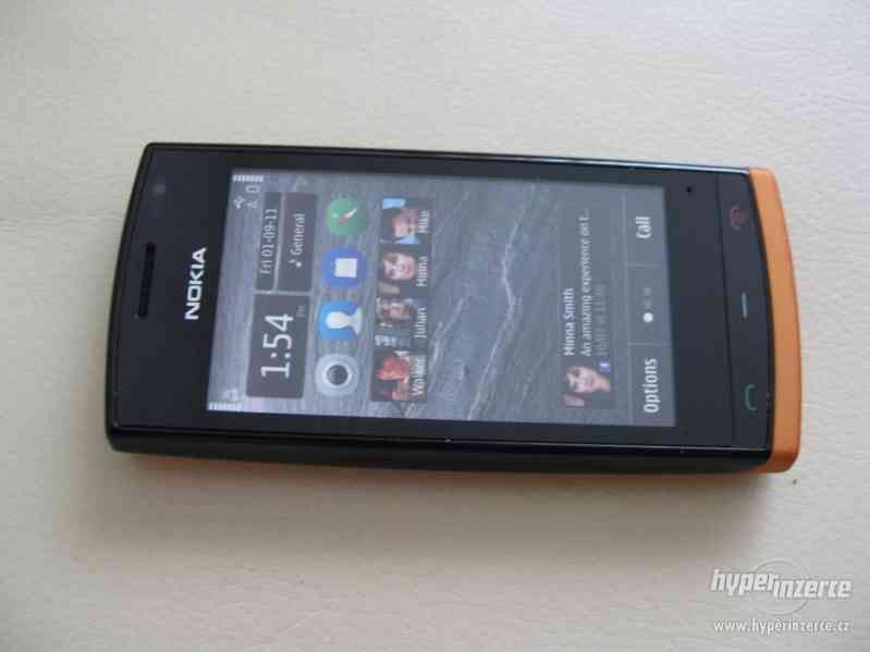 Nokia 500 - ATRAPA mobilního telefonu z r.2011 - foto 1