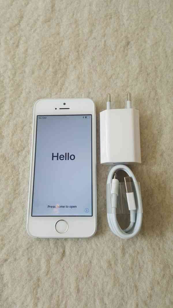Apple iPhone 5s 16GB bílý - foto 1