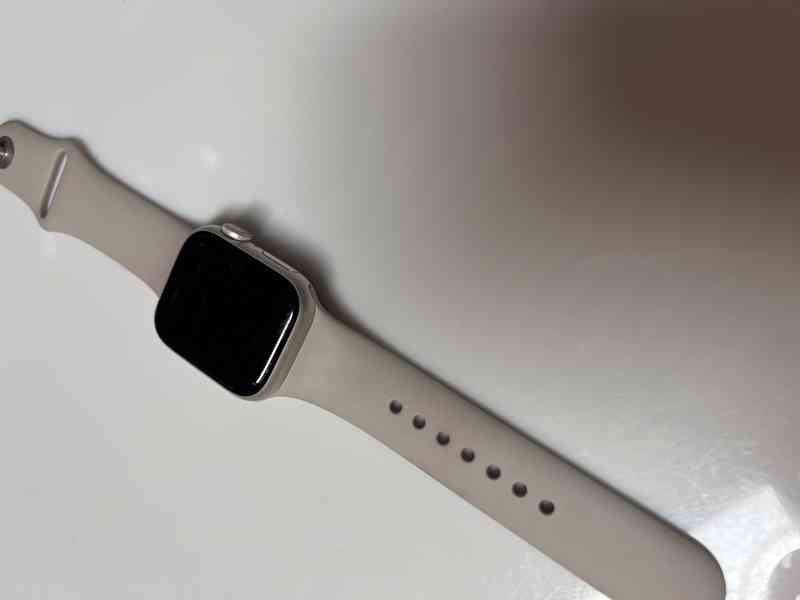 Chytré hodinky Apple Watch Series 7 GPS + Cellular - foto 3