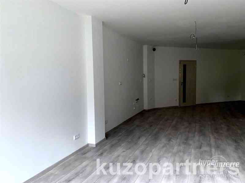 Novostavba bytu 3+kk, garáž - Mladá Boleslav - foto 9