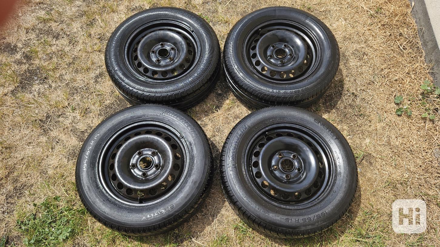 Škoda Octavia pneumatiky 195/65R15 disky 6Jx15 5x112 ET47 - foto 1
