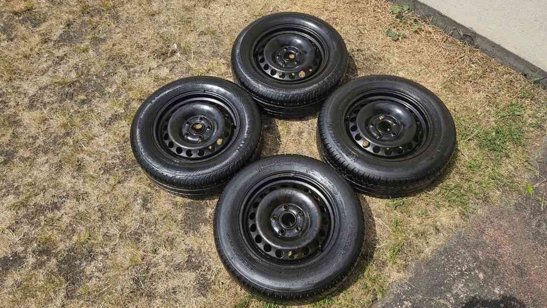 Škoda Octavia pneumatiky 195/65R15 disky 6Jx15 5x112 ET47 - foto 2