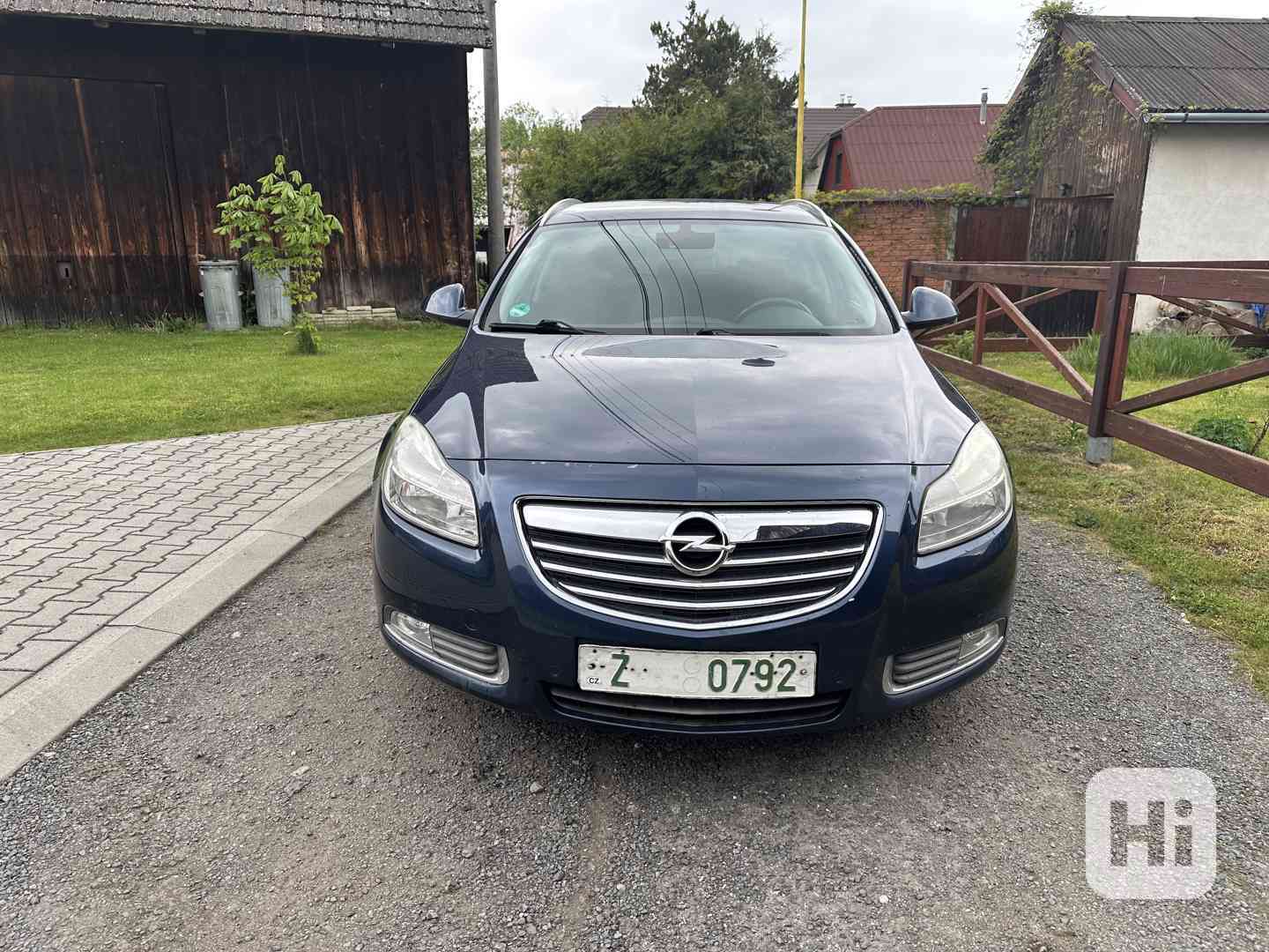 auto - foto 1