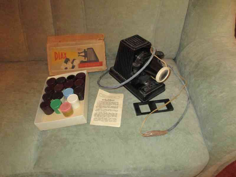 promítačka +16 pohádek - foto 2