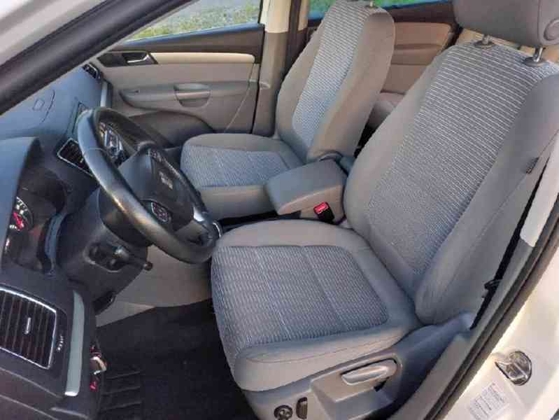 Seat Alhambra Style 2.0 TDI / KAMERA / WEBASTO / NAVIGACE - - foto 8