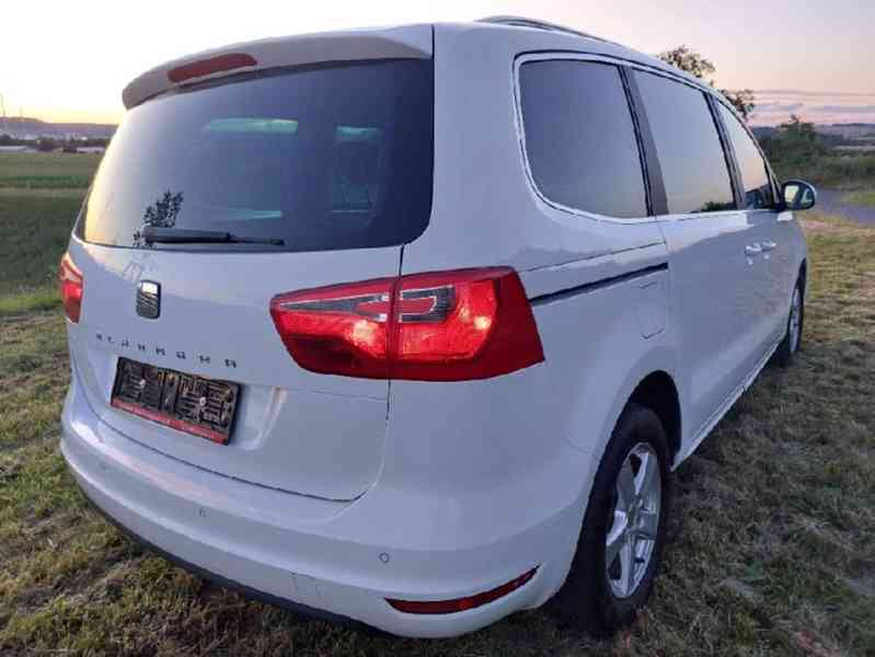 Seat Alhambra Style 2.0 TDI / KAMERA / WEBASTO / NAVIGACE - - foto 4