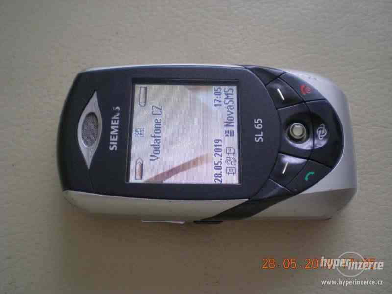 Siemens SL65 z r.2004 - historické kolibří mobilní telefon - foto 3