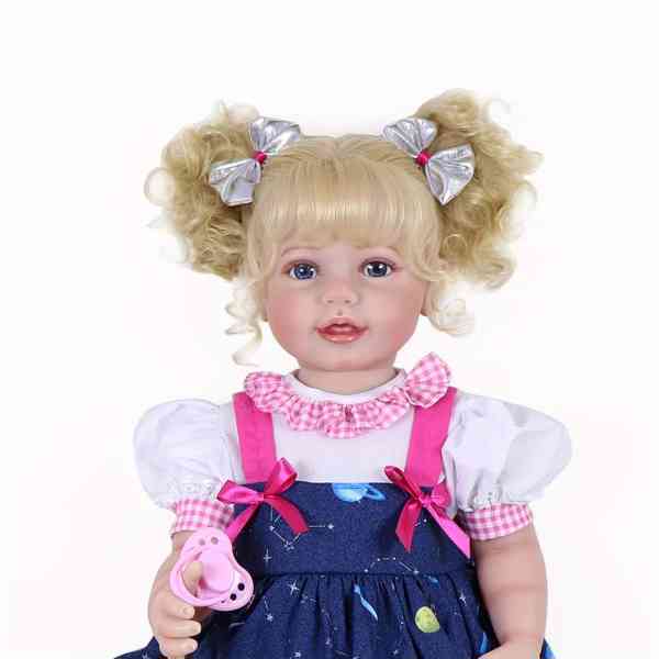 Nová panenka s kočičkou