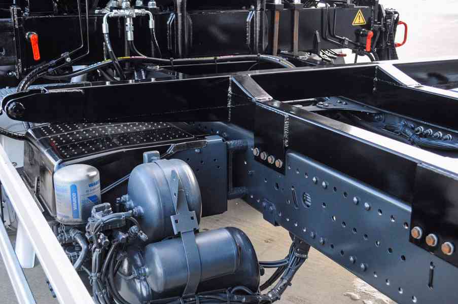 MERCEDES AXOR 1833 TŘÍSTRANNÝ SKLÁPĚČ HYDRAULICKÁ RUKA EURO5 - foto 83