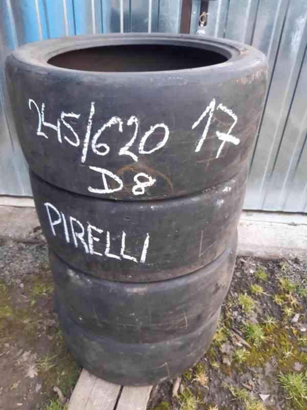 Závodní pneu ,Pirreli ,  - foto 1