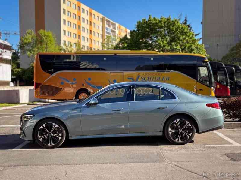 Mercedes-Benz Třídy E 300 e - foto 4