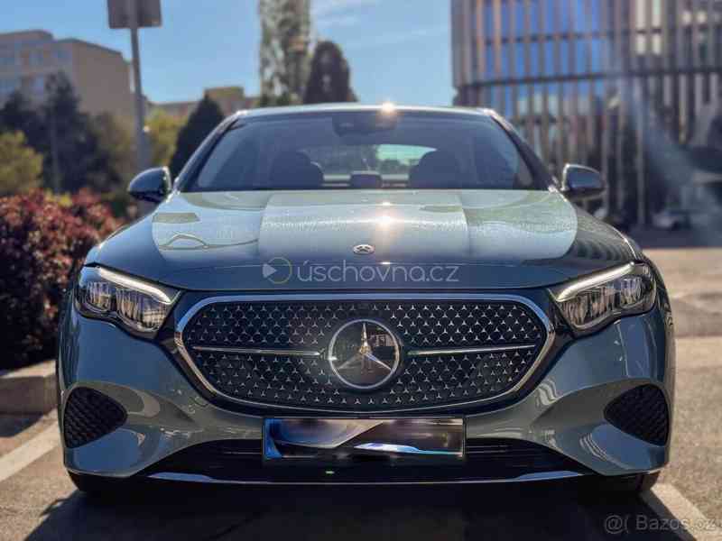 Mercedes-Benz Třídy E 300 e - foto 2