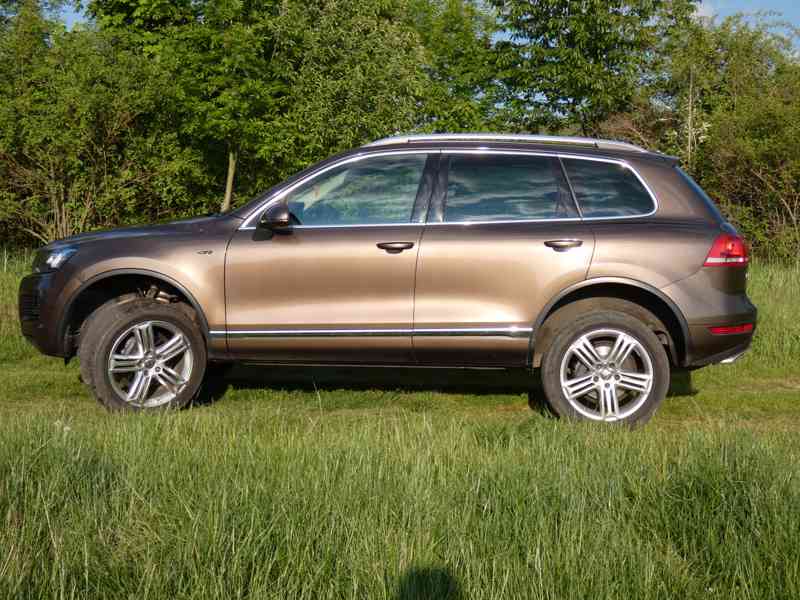 Prodám VW Touareg II, 3.0 tdi, 176kW, vzduch, radar, 3,5t - foto 5