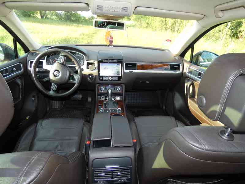 Prodám VW Touareg II, 3.0 tdi, 176kW, vzduch, radar, 3,5t - foto 8