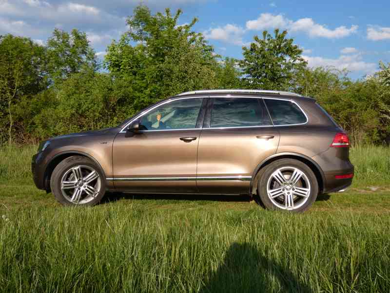 Prodám VW Touareg II, 3.0 tdi, 176kW, vzduch, radar, 3,5t - foto 4