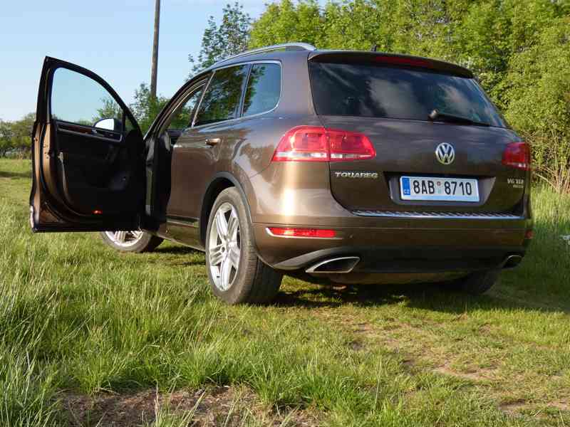 Prodám VW Touareg II, 3.0 tdi, 176kW, vzduch, radar, 3,5t - foto 2