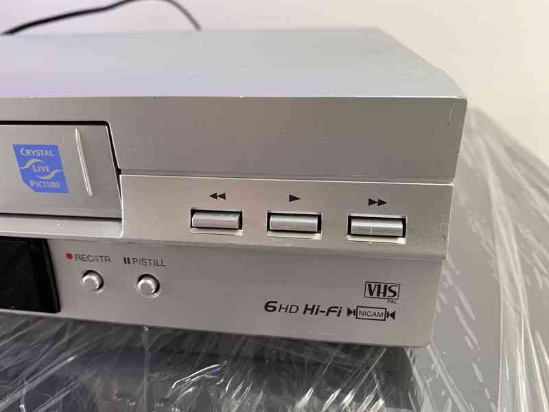Videorekordér VHS HomeTech VDR6774  - foto 4