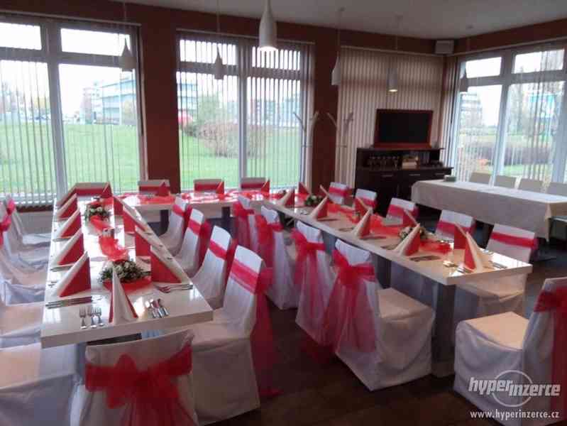 svatební potahy na židle - foto 1