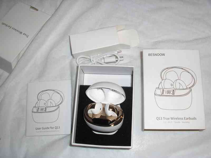 Sluchátka Besnoow Q13 bílé - foto 3