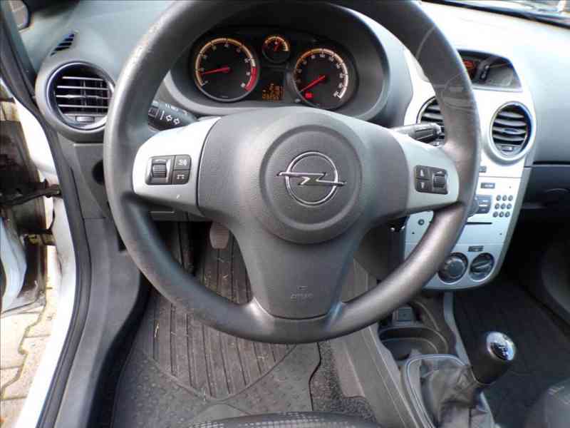Opel Corsa 1,2 16V KLIMA,TEMPOMAT - foto 7