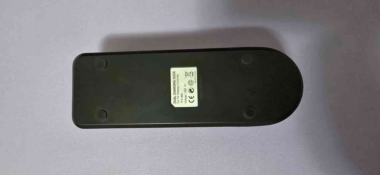 PS4 Pro 1TB - TOP stav, 2x DualShock, dokovací stanice a 3 h - foto 10