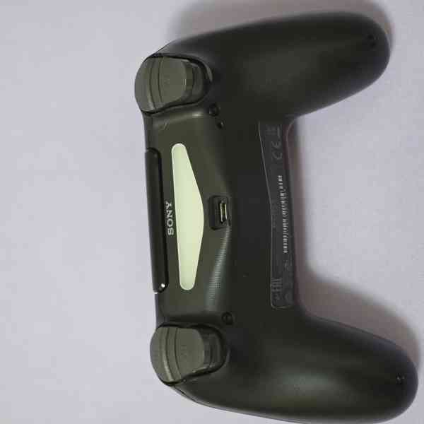 PS4 Pro 1TB - TOP stav, 2x DualShock, dokovací stanice a 3 h - foto 8