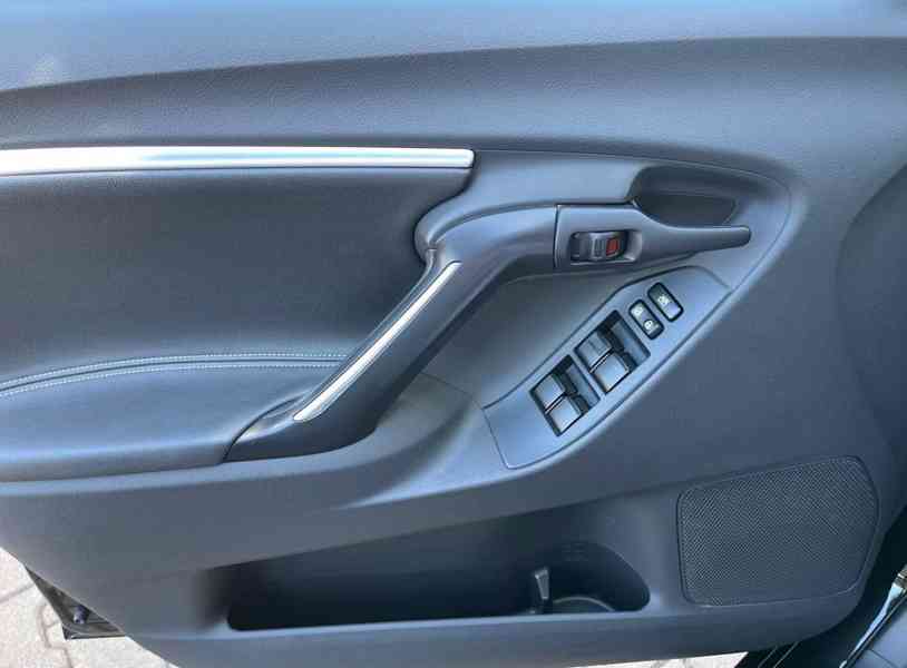 Toyota Verso 1.8i Multimode Executive benzín 108kw - foto 14