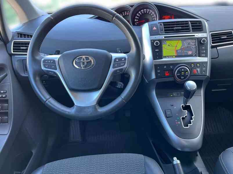 Toyota Verso 1.8i Multimode Executive benzín 108kw - foto 22