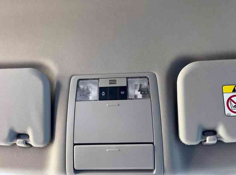 Toyota Verso 1.8i Multimode Executive benzín 108kw - foto 25