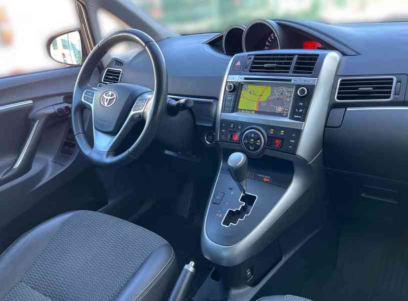 Toyota Verso 1.8i Multimode Executive benzín 108kw - foto 7