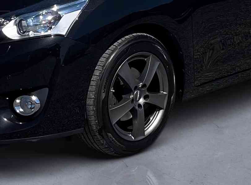 Toyota Verso 1.8i Multimode Executive benzín 108kw - foto 29