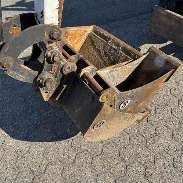 Minirypadlo Bobcat E10 1 t - foto 14
